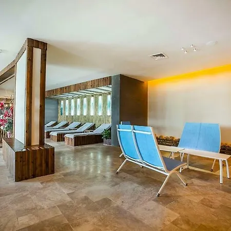 Aqua Holiday Close To Sea With A Stunning View. Appartement *