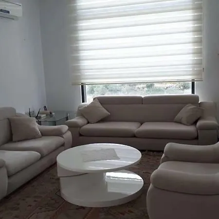 Aqua Holiday Close To Sea With A Stunning View. Appartement
