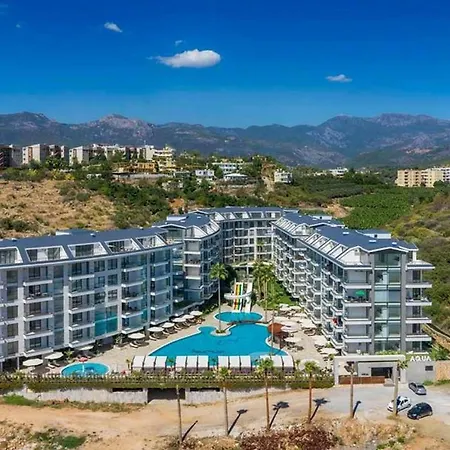 Aqua Holiday Close To Sea With A Stunning View.